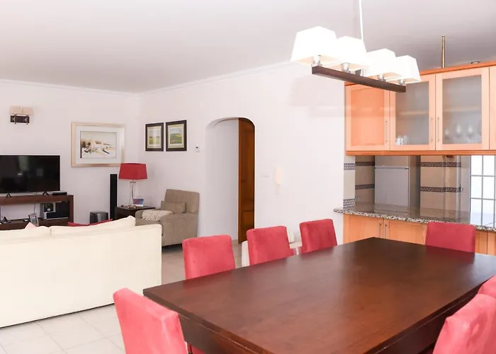 Casa Querida بيت للعطل Óbidos